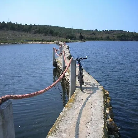 Salvore & Faro, New Luxury Houses, Heated Pool, Near Beaches, - Istria Villa *