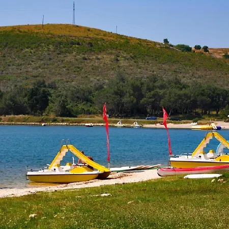 Villa Salvore & Faro, New Luxury Houses, Heated Pool, Near Beaches, - Istria *