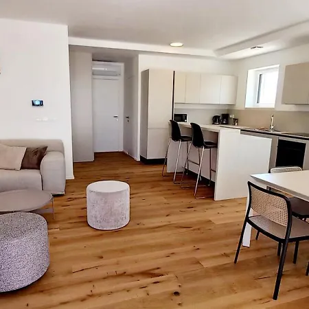 Villa Salvore & Faro, New Luxury Houses, Heated Pool, Near Beaches, - Istria Savudrija