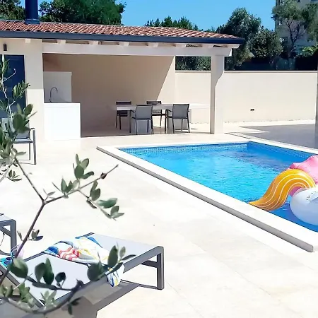 Salvore & Faro, New Luxury Houses, Heated Pool, Near Beaches, - Istria *