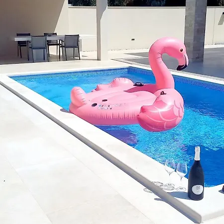 Salvore & Faro, New Luxury Houses, Heated Pool, Near Beaches, - Istria Savudrija
