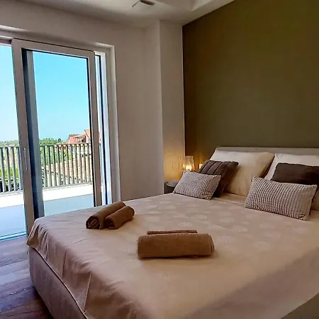 Salvore & Faro, New Luxury Houses, Heated Pool, Near Beaches, - Istria Villa