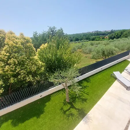 Salvore & Faro, New Luxury Houses, Heated Pool, Near Beaches, - Istria