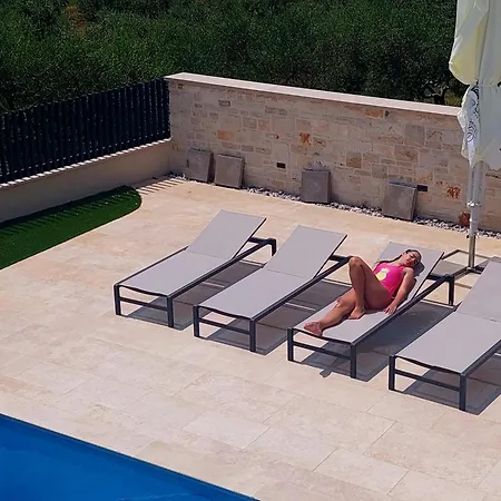 Βίλα Salvore & Faro, New Luxury Houses, Heated Pool, Near Beaches, - Istria